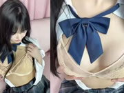 Cô gái Trung Quốc hoàn hảo gợi cảm váy ngắn vuốt ve